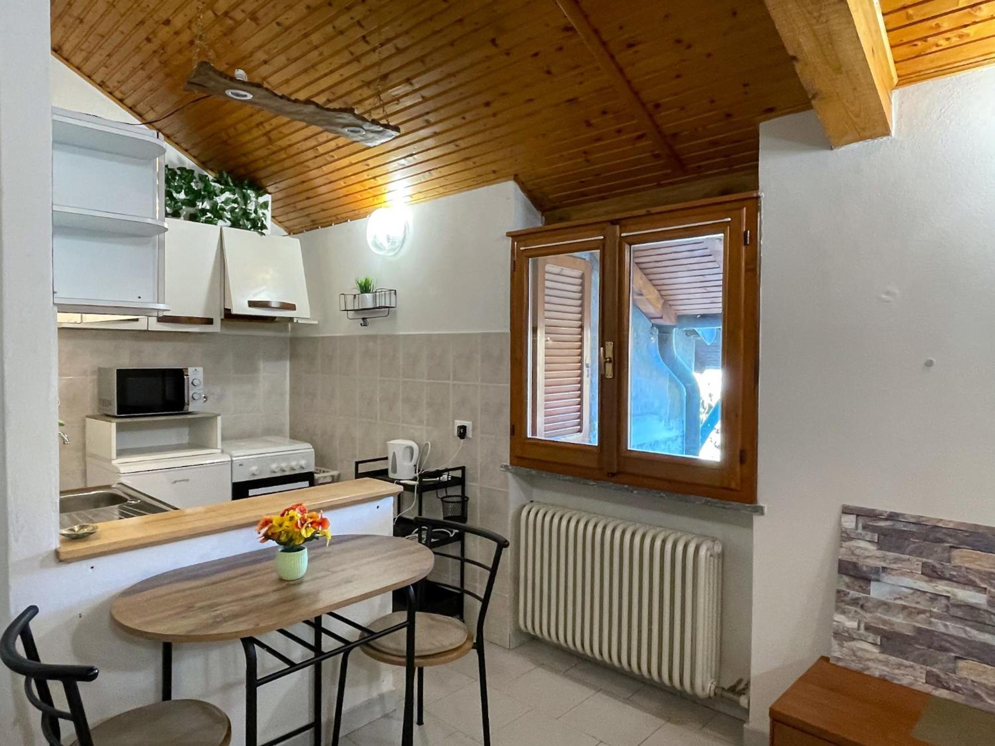 La Corte Dei Torri Loft On The Lake Oliveto Lario Exterior photo