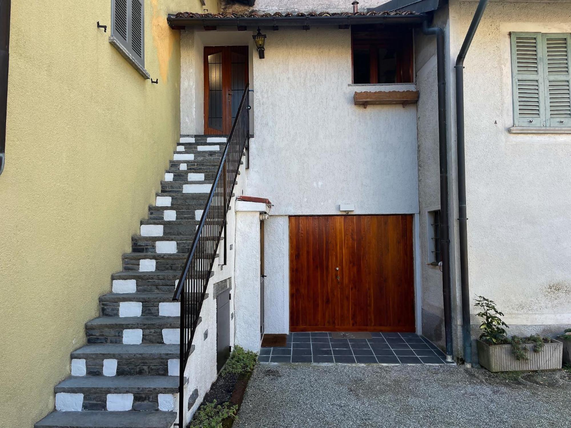 La Corte Dei Torri Loft On The Lake Oliveto Lario Exterior photo