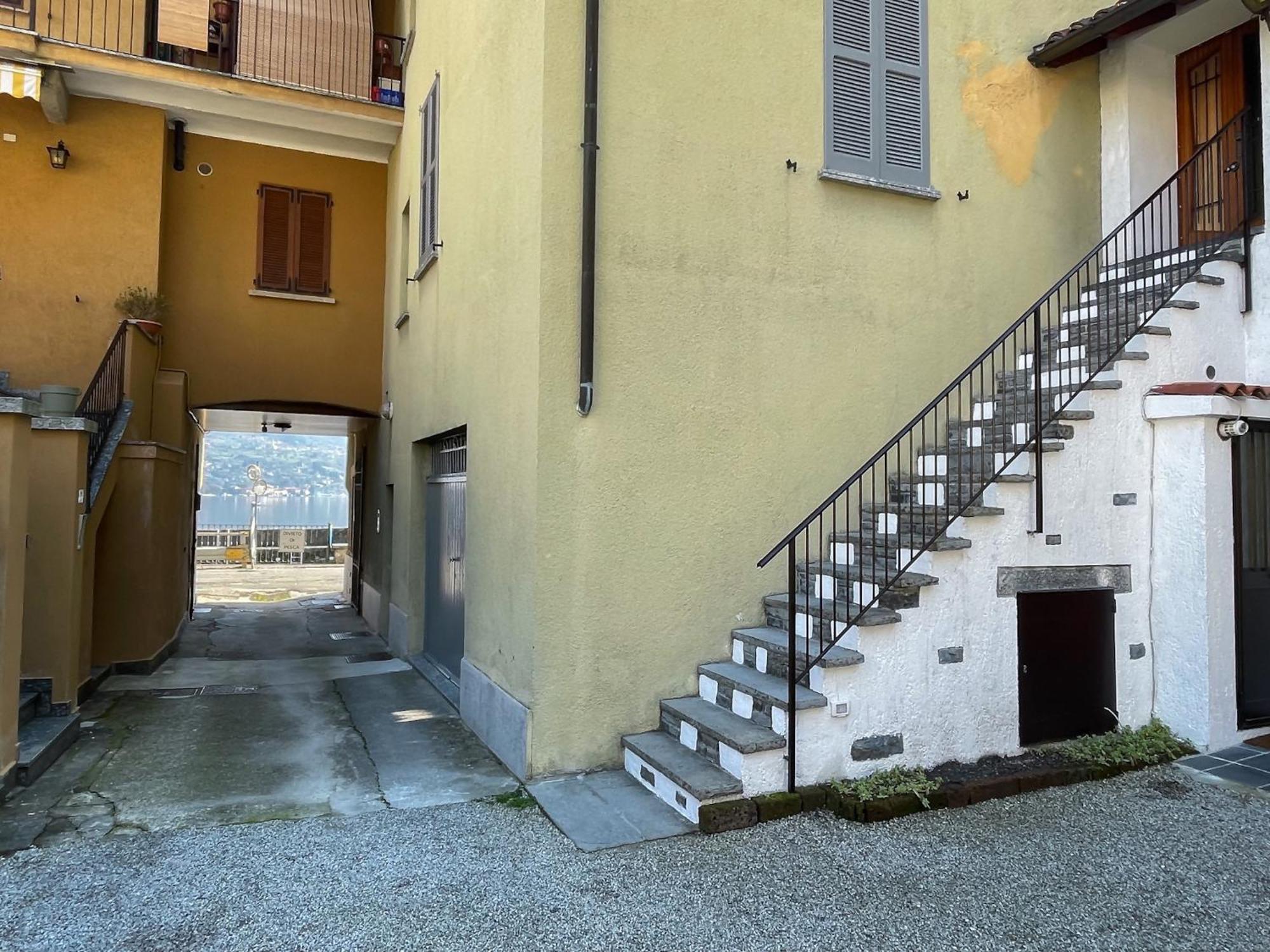 La Corte Dei Torri Loft On The Lake Oliveto Lario Exterior photo