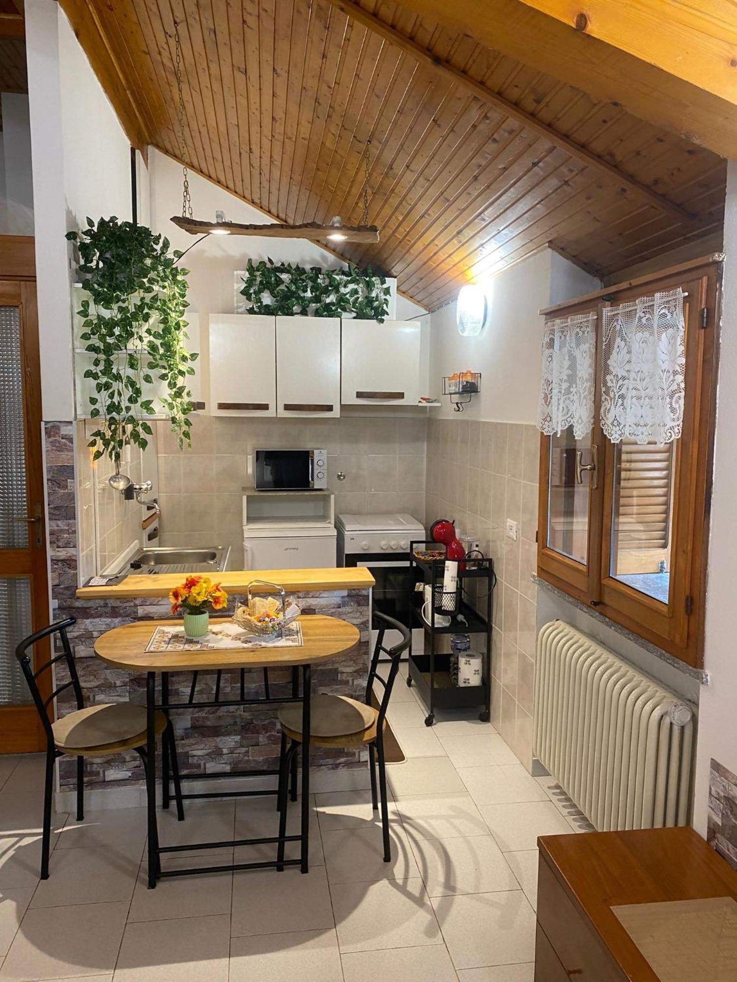 La Corte Dei Torri Loft On The Lake Oliveto Lario Exterior photo